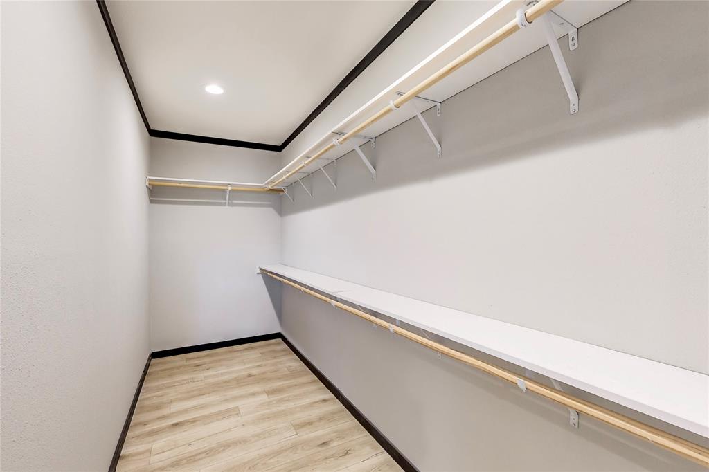 Shady Oaks Sub - Residential