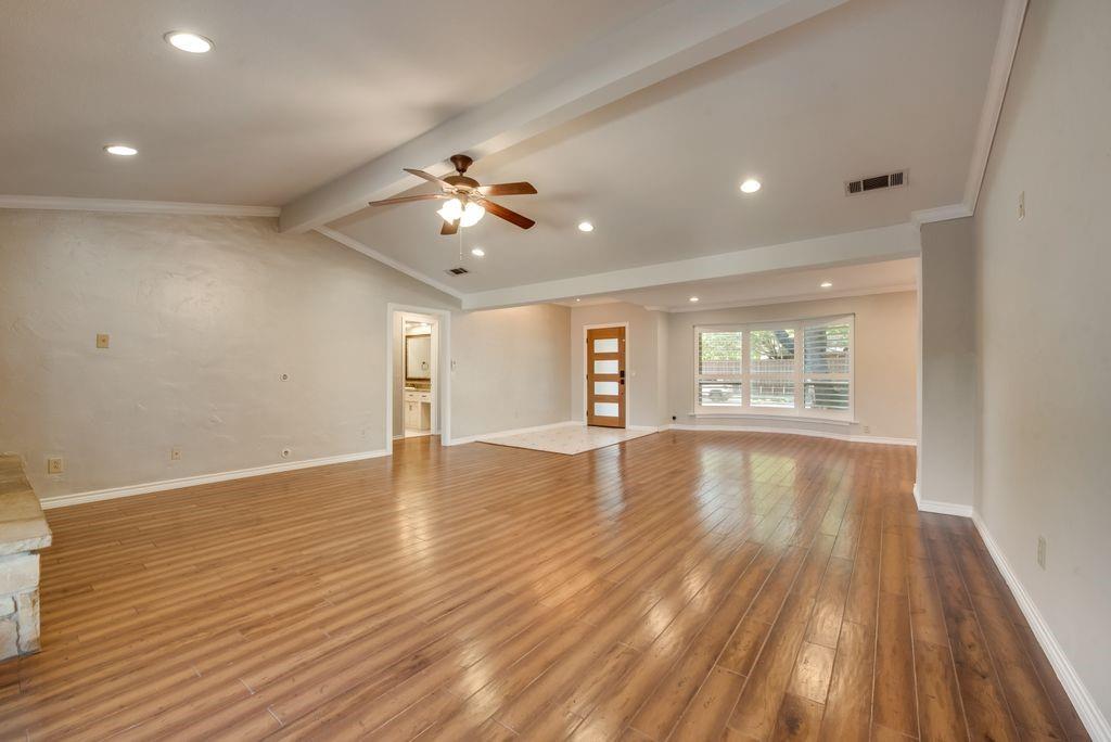 1616 Cloister Way