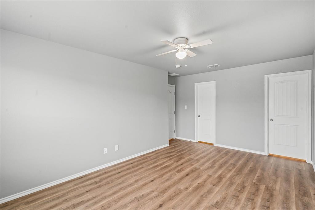 Main Place Ph II - Residential Lease