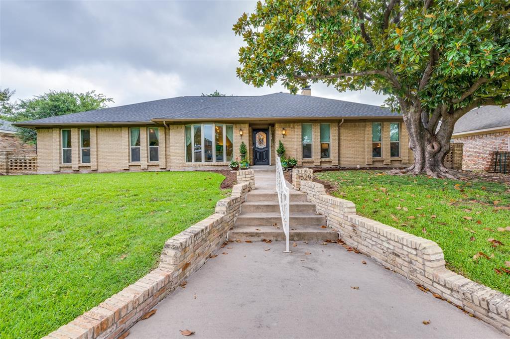 1529 Estates Way