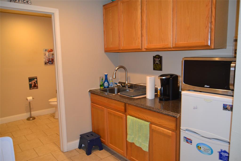 E L Benzel - Commercial Sale