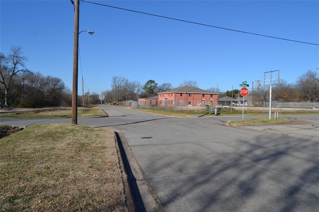 E L Benzel - Commercial Sale