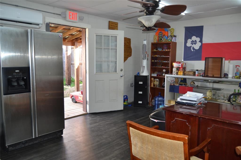 E L Benzel - Commercial Sale