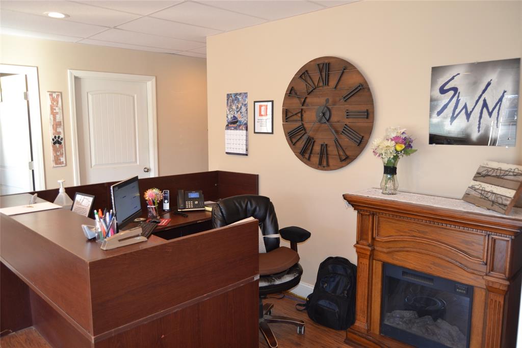 E L Benzel - Commercial Sale