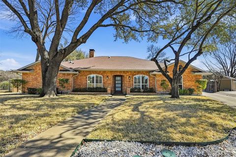 1416 Dreda Circle DeSoto TX 75115