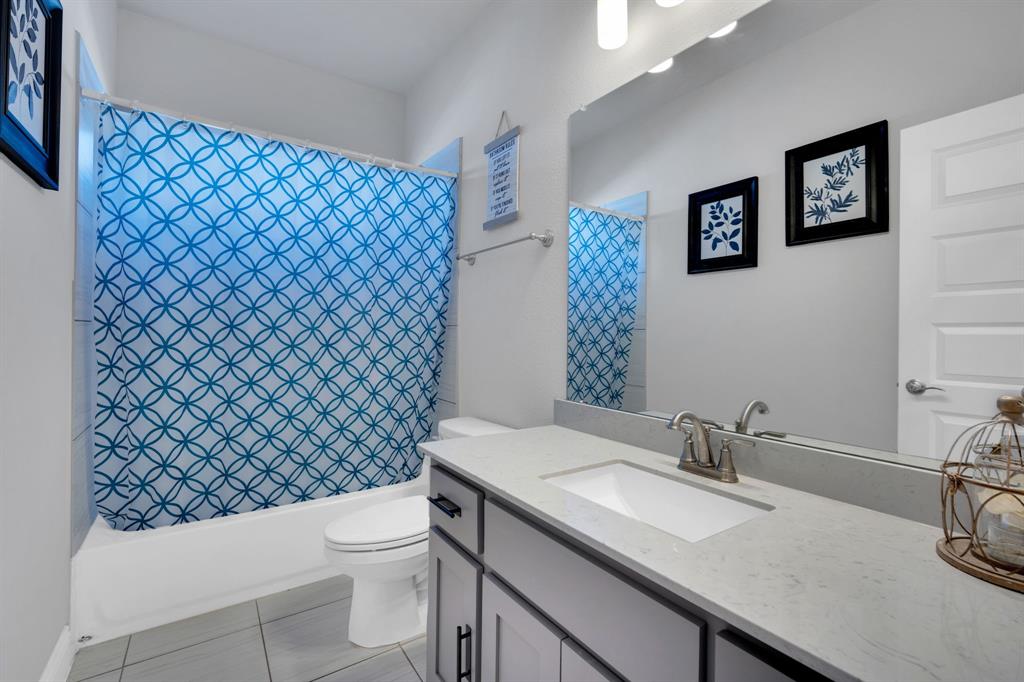 Dustin Manor - Residential