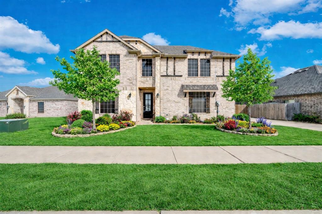 Dustin Manor - Residential