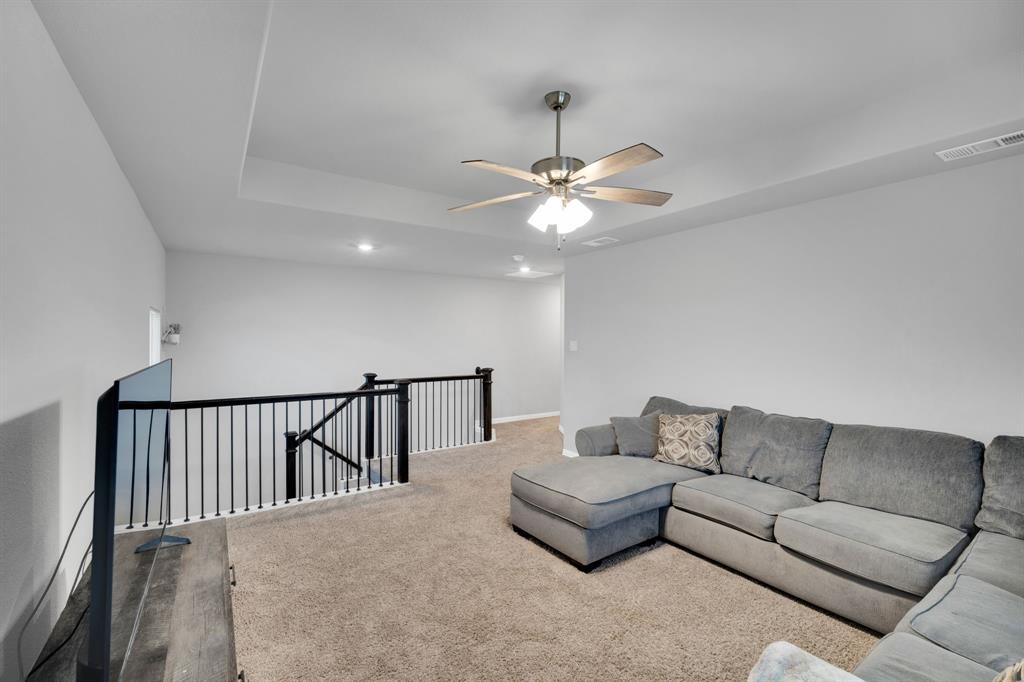 Dustin Manor - Residential