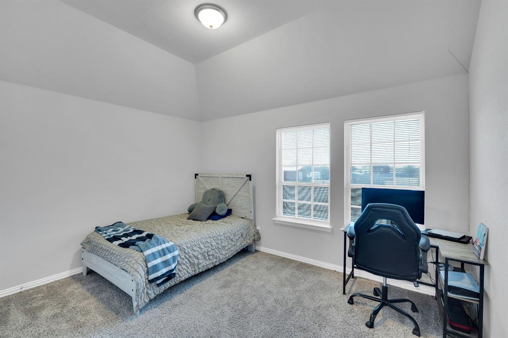 Dustin Manor - Residential