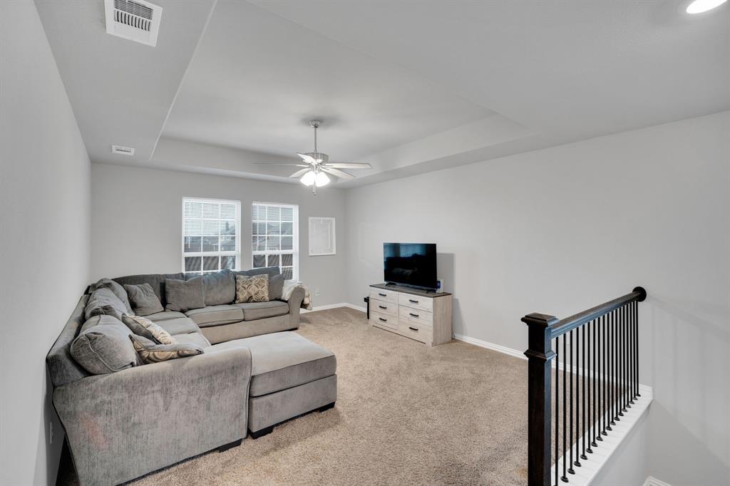 Dustin Manor - Residential