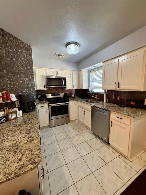 Glen Grove Twnhs - Residential