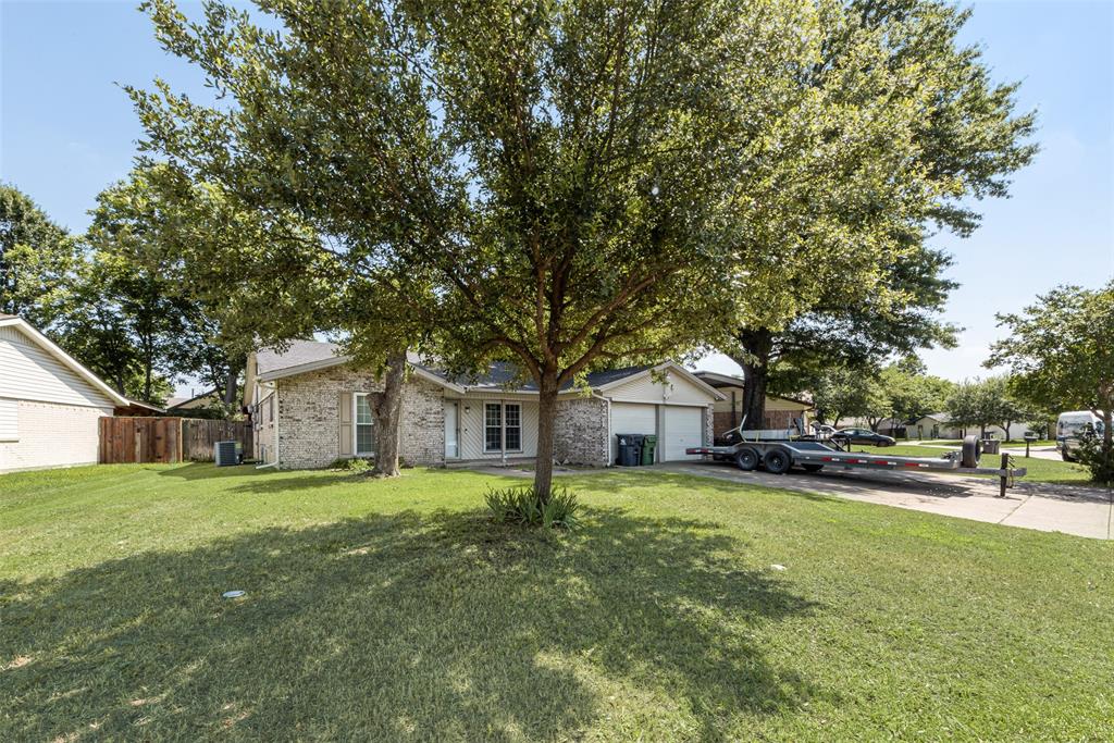 2900 Lachelle Lane