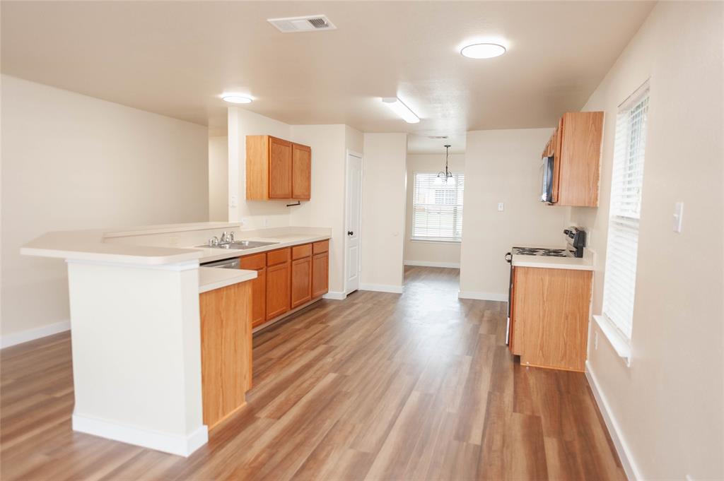 Fox Hollow Estates Ph II - Residential Lease