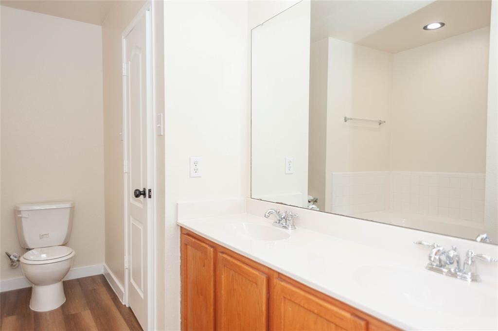 Fox Hollow Estates Ph II - Residential Lease