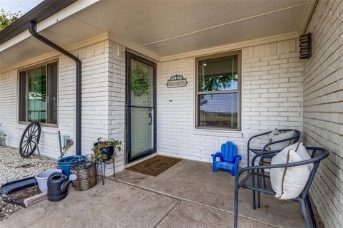 Tiny photo for 6482 County Road 321, Valley View, TX 76272 (MLS # 21101923)