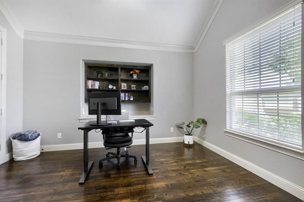 2025 Lewis Crossing Court
