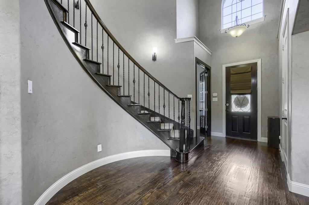 2025 Lewis Crossing Court