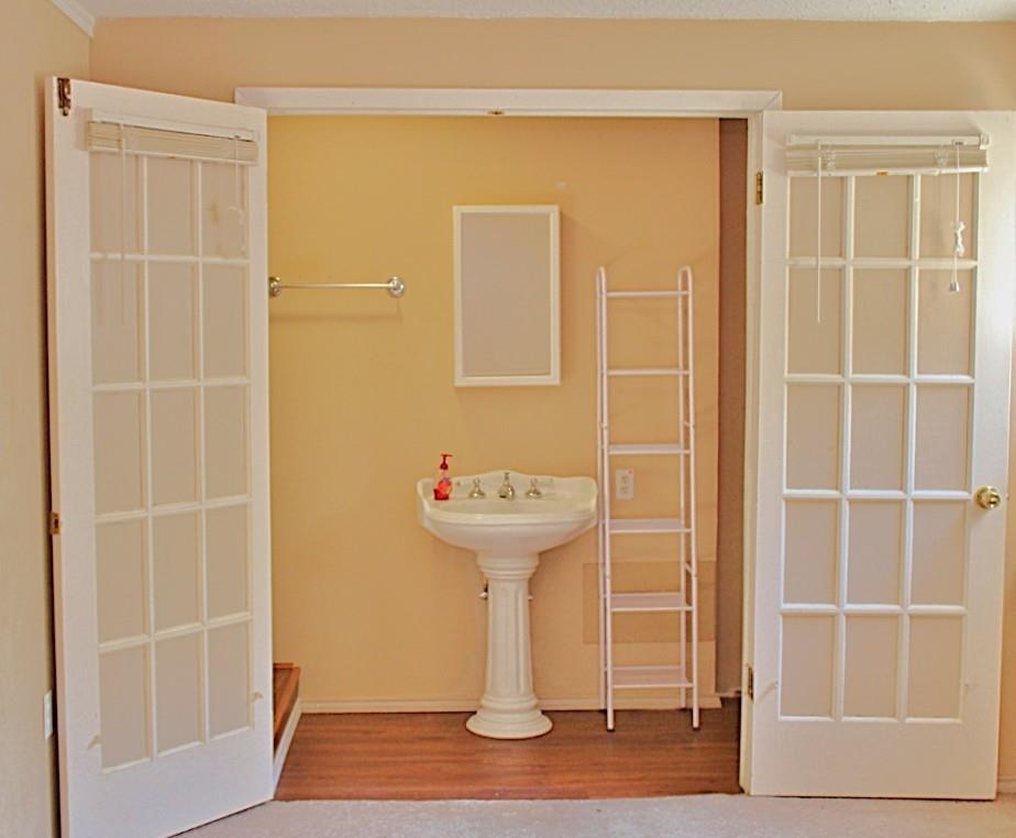 University-Rev - Residential Lease