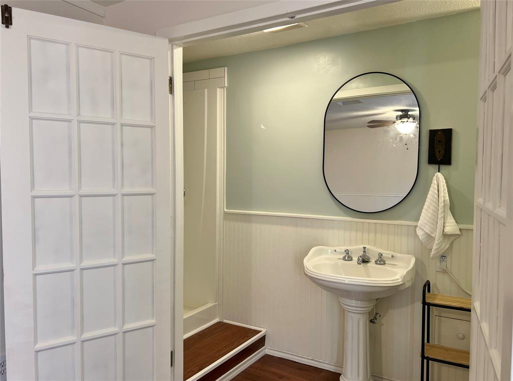 University-Rev - Residential Lease