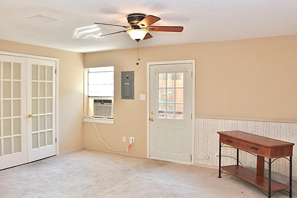 University-Rev - Residential Lease