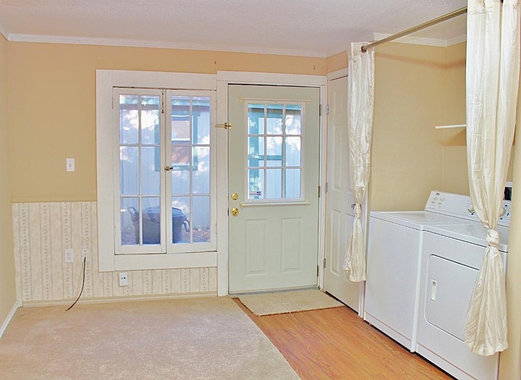 University-Rev - Residential Lease