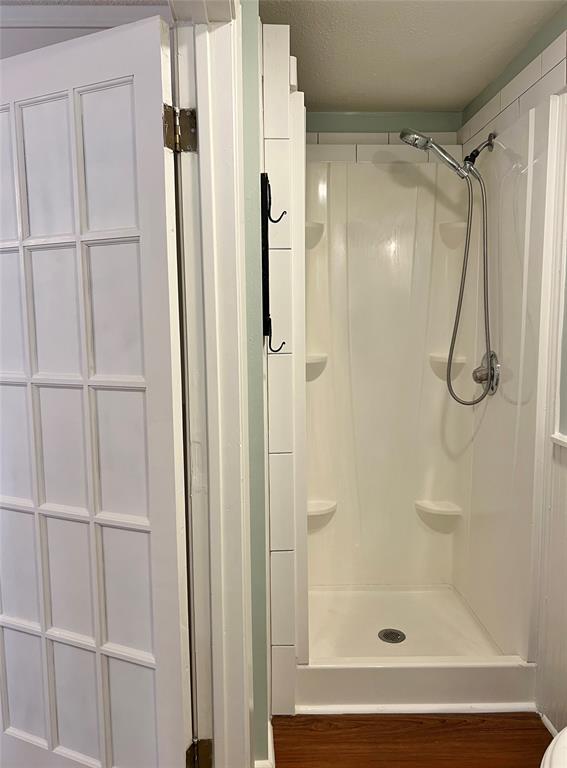 University-Rev - Residential Lease