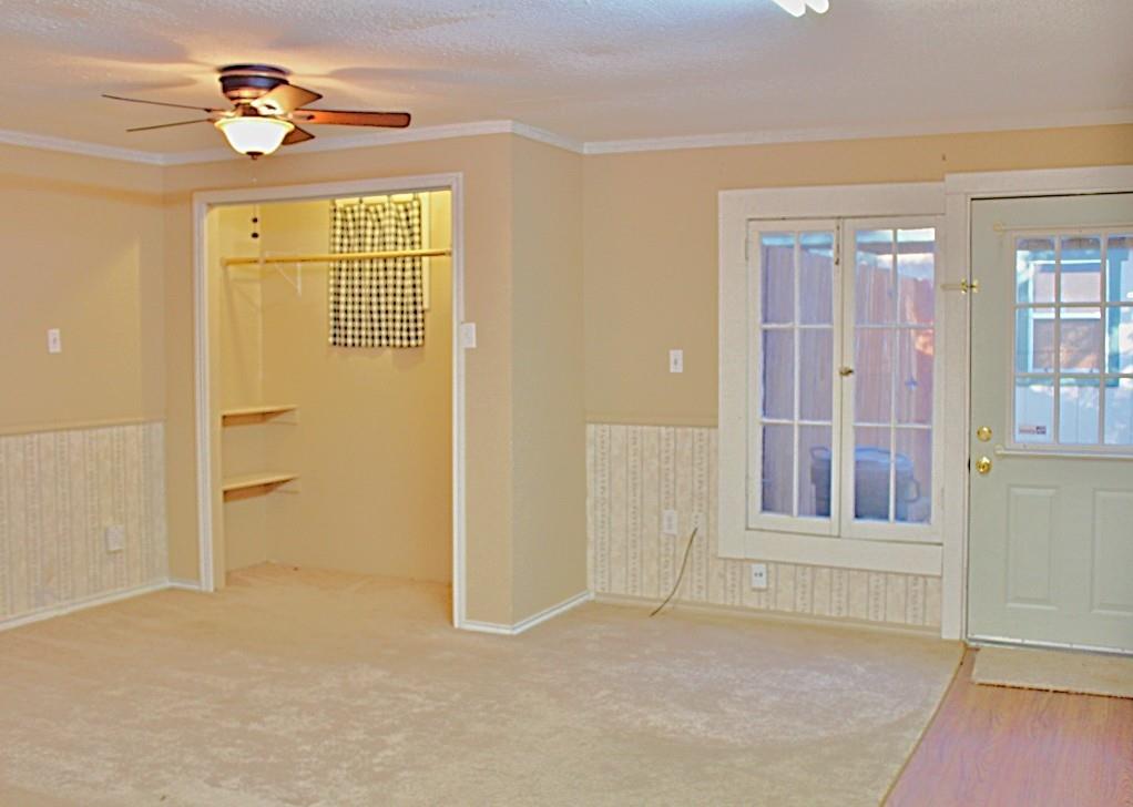 University-Rev - Residential Lease