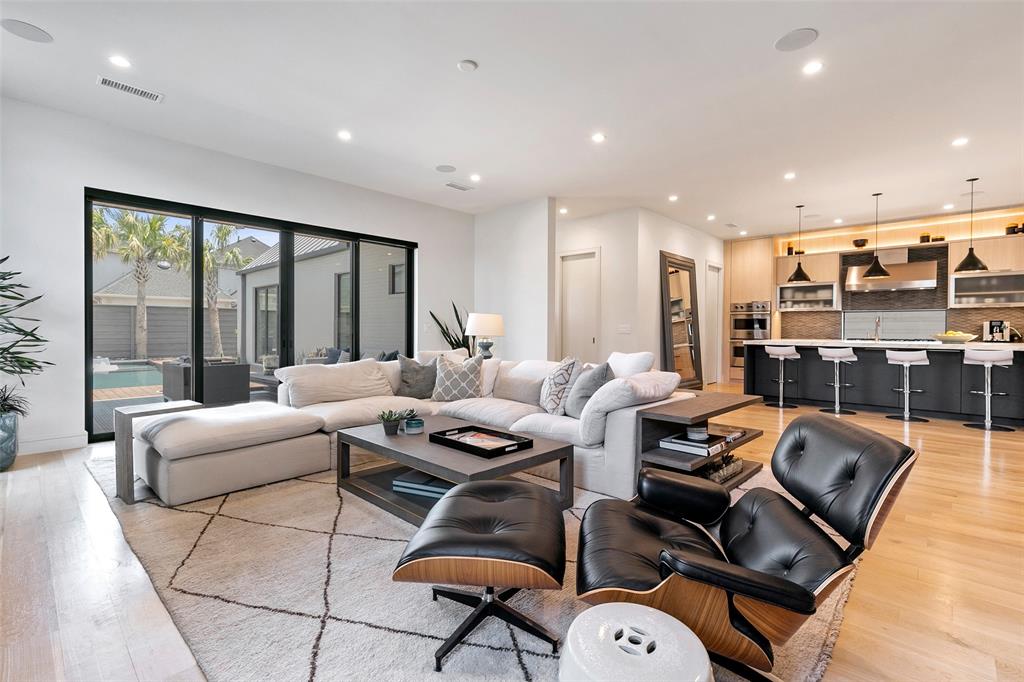 Lovers Lane Heights - Residential