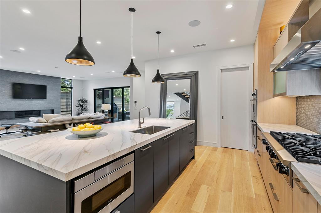 Lovers Lane Heights - Residential