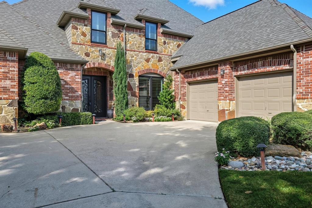 1608 Thomas Lane