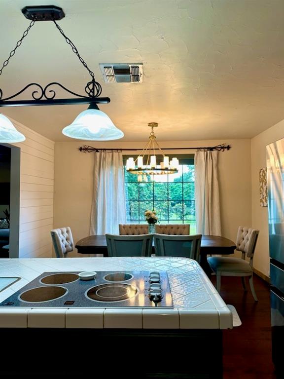 142 Meadow Creek Lane