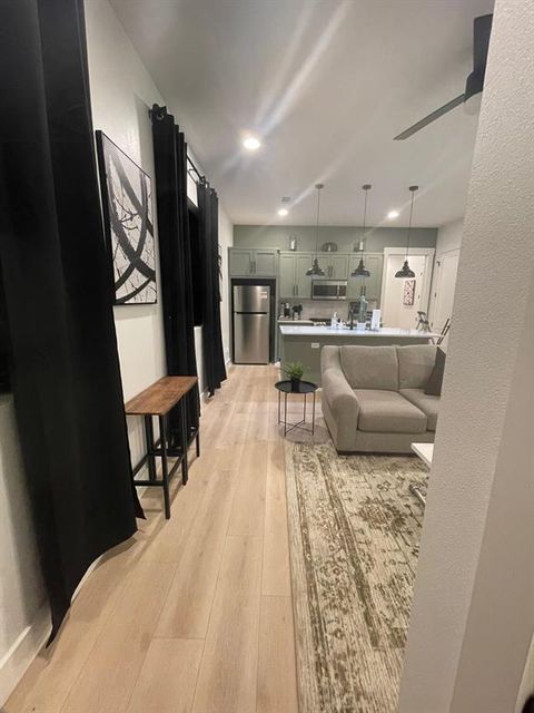 Tiny photo for 2513 Childs Street, Dallas, TX 75203 (MLS # 21161308)