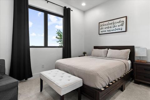 Tiny photo for 2513 Childs Street, Dallas, TX 75203 (MLS # 21161308)