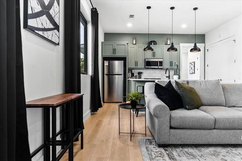 Tiny photo for 2513 Childs Street, Dallas, TX 75203 (MLS # 21161308)