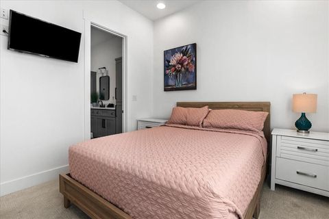 Tiny photo for 2513 Childs Street, Dallas, TX 75203 (MLS # 21161308)