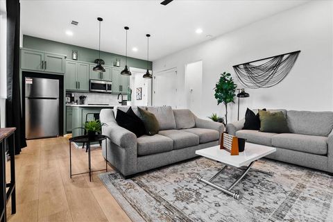 Tiny photo for 2513 Childs Street, Dallas, TX 75203 (MLS # 21161308)