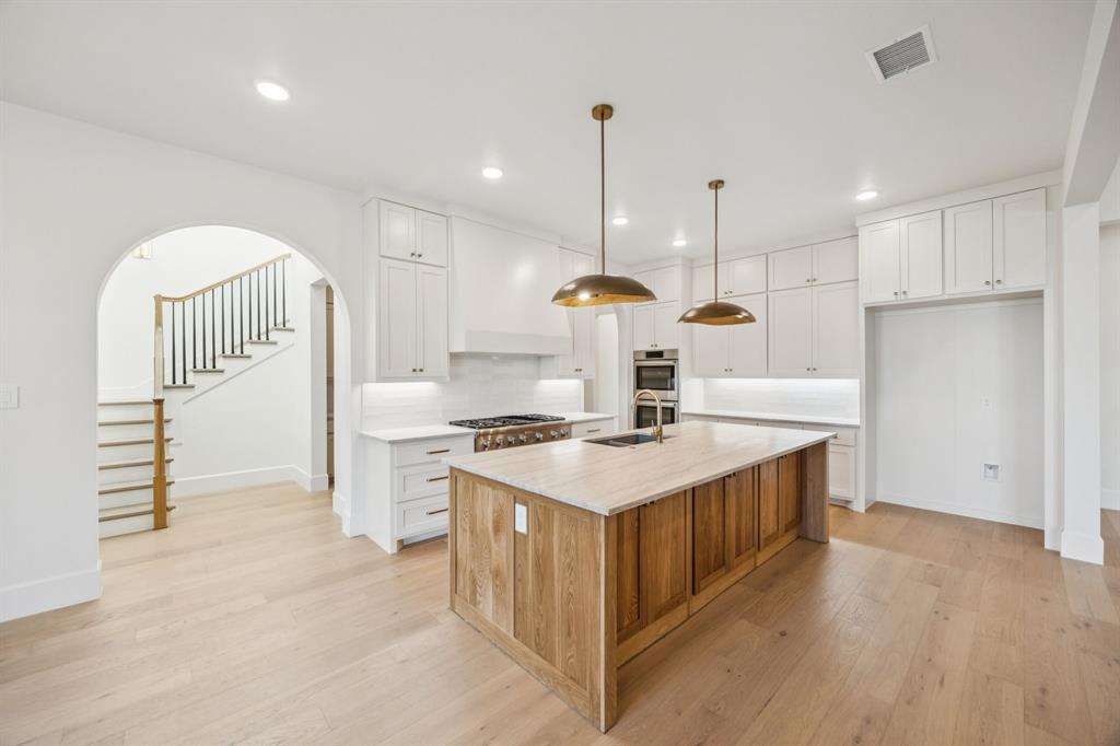 Montrachet - Residential