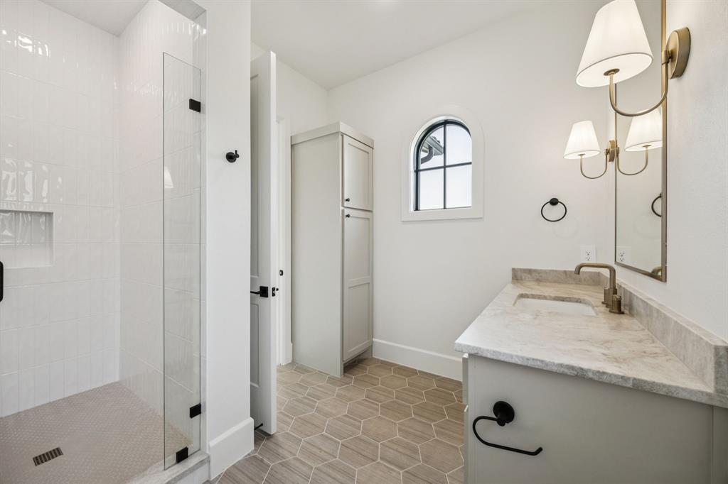 Montrachet - Residential