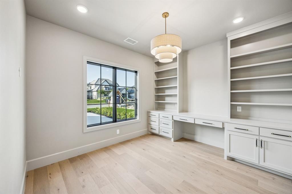 Montrachet - Residential