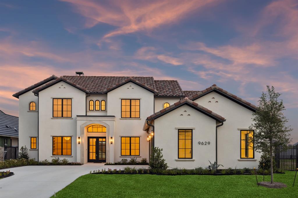 Montrachet - Residential