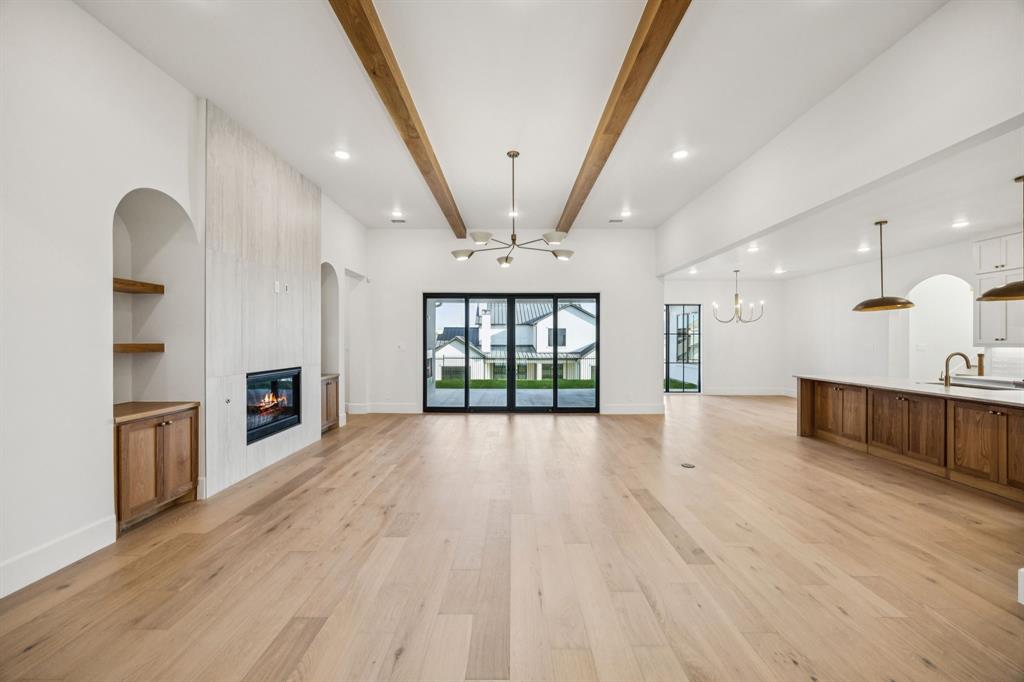 Montrachet - Residential