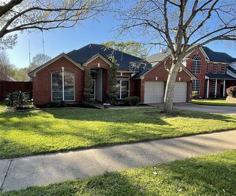 Photo of 3260 Shady Glen Drive, Grapevine, TX 76051 (MLS # 21244289)