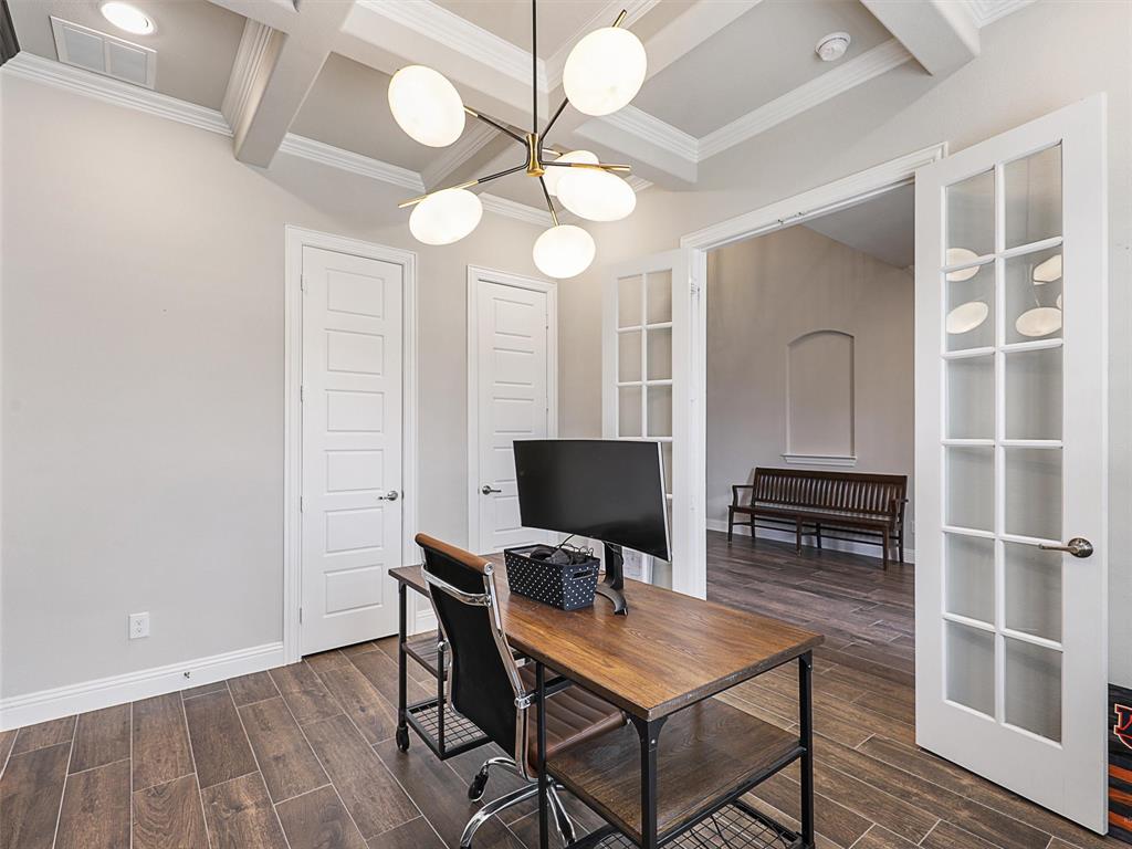 2815 Spring Creek Trail