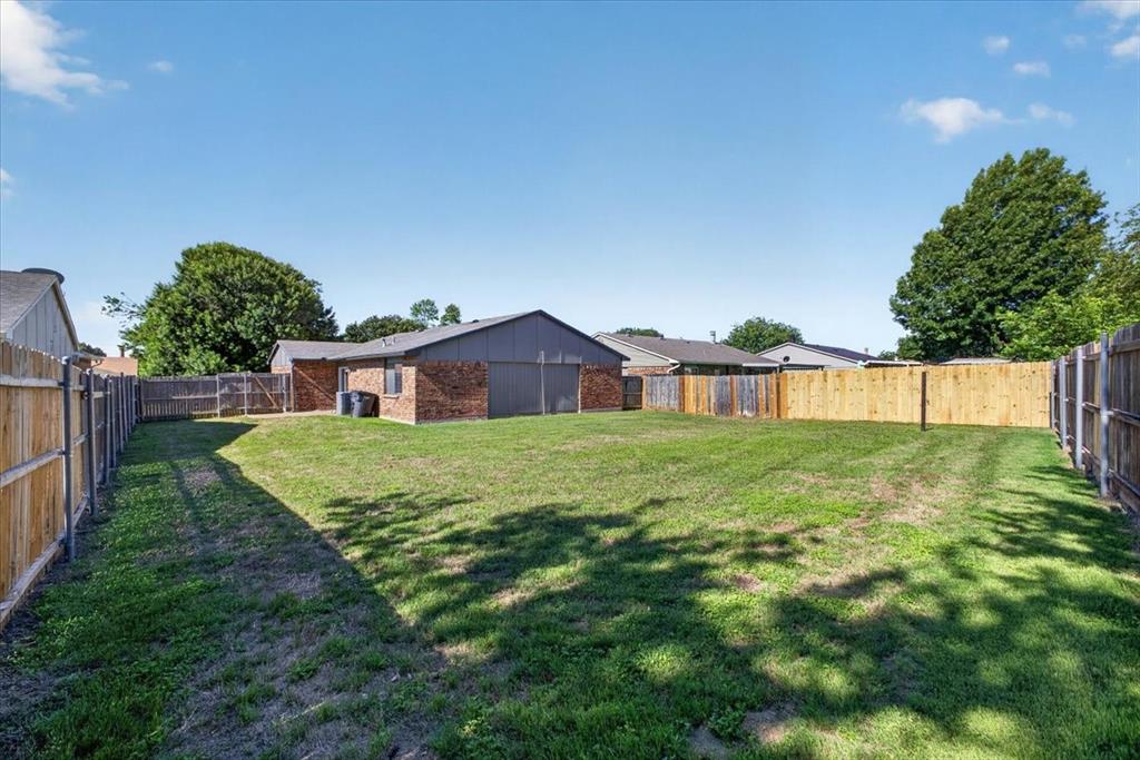 4121 Blue Flag Lane