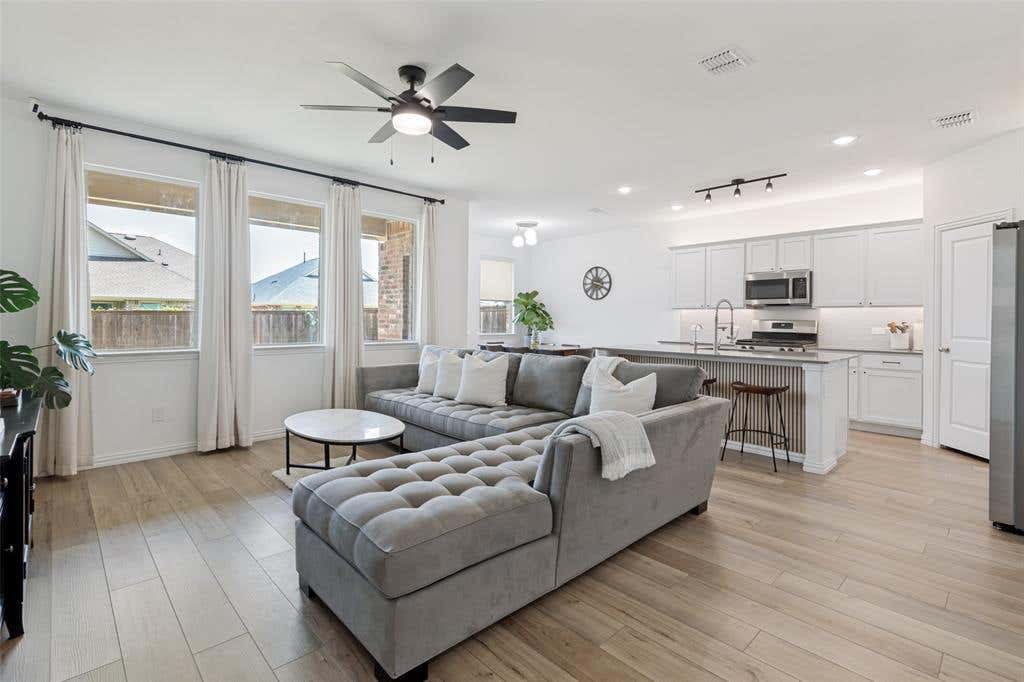 Photo of 704 Pistachio Parkway, Forney, TX 75126 (MLS # 21337452)
