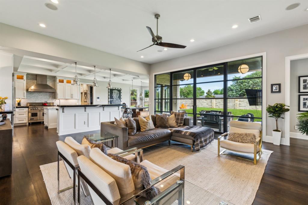 1004 Delacroix Drive