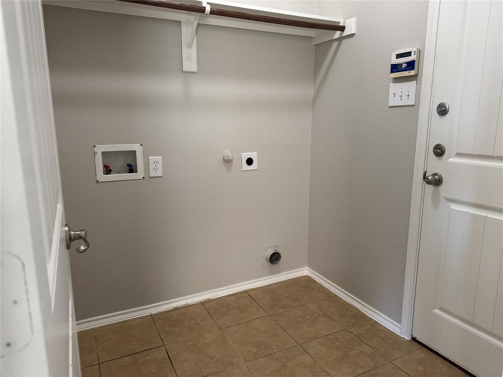 Sweetwater Crossing - Residential Lease