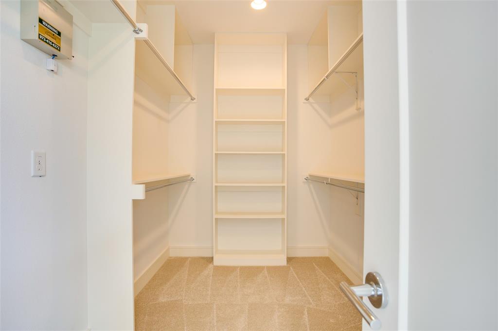 Mckee St Twnhms - Residential Lease