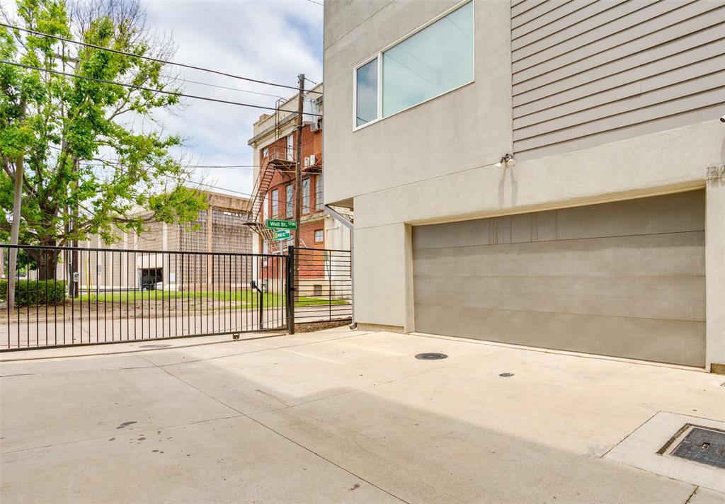 Mckee St Twnhms - Residential Lease