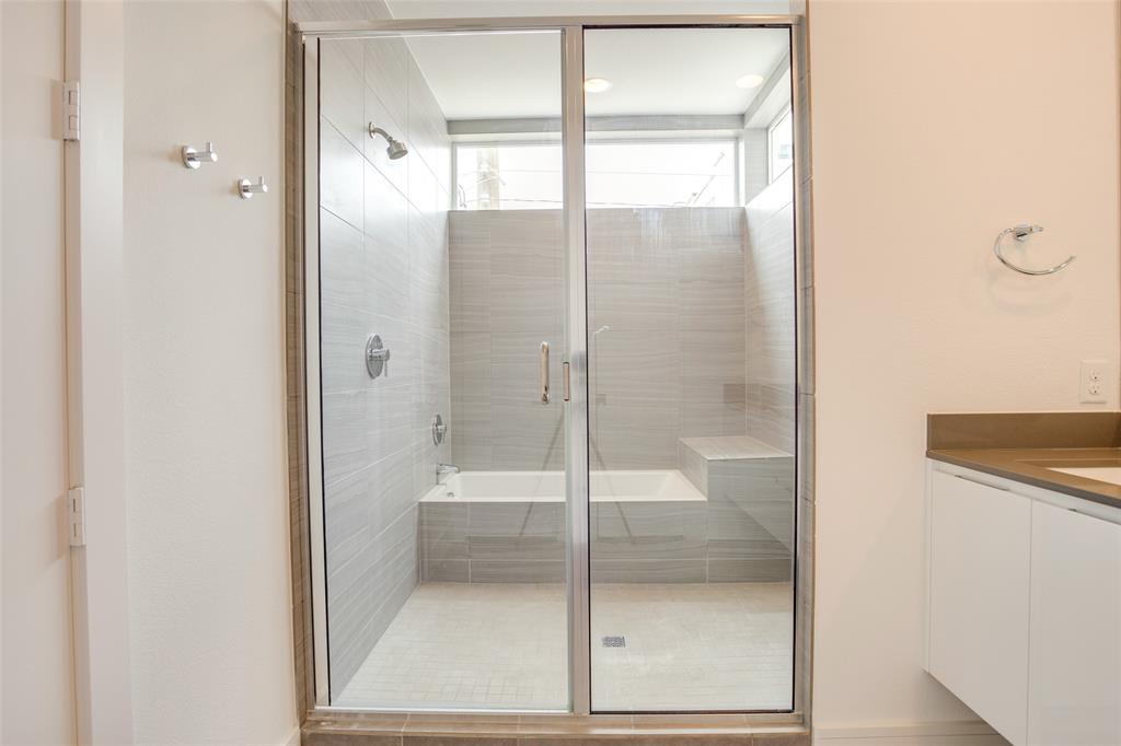 Mckee St Twnhms - Residential Lease